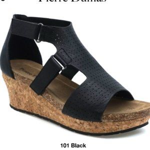Pierre Dumas Chantel 5 Wedges in Size 10m